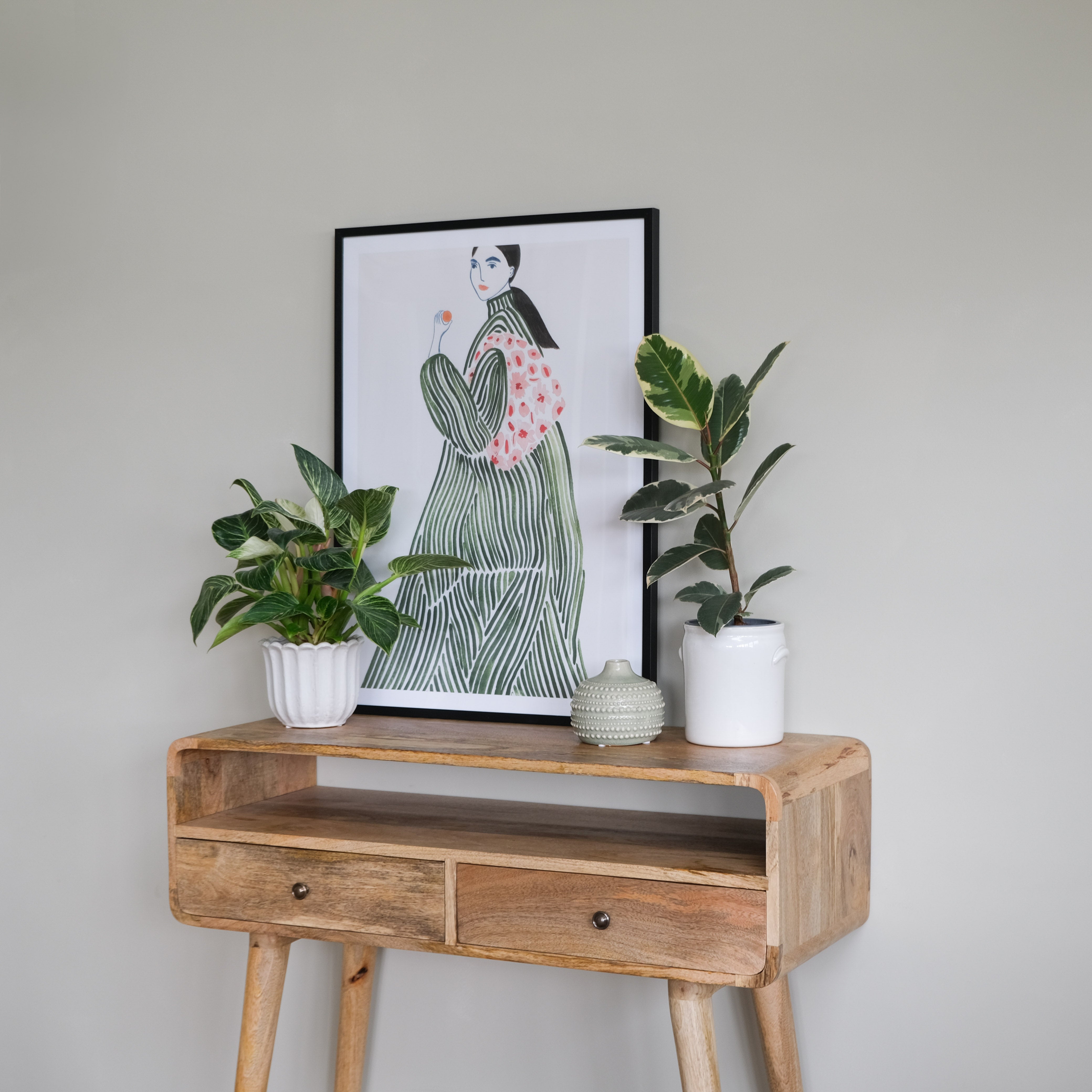 Curved console table with decorative options