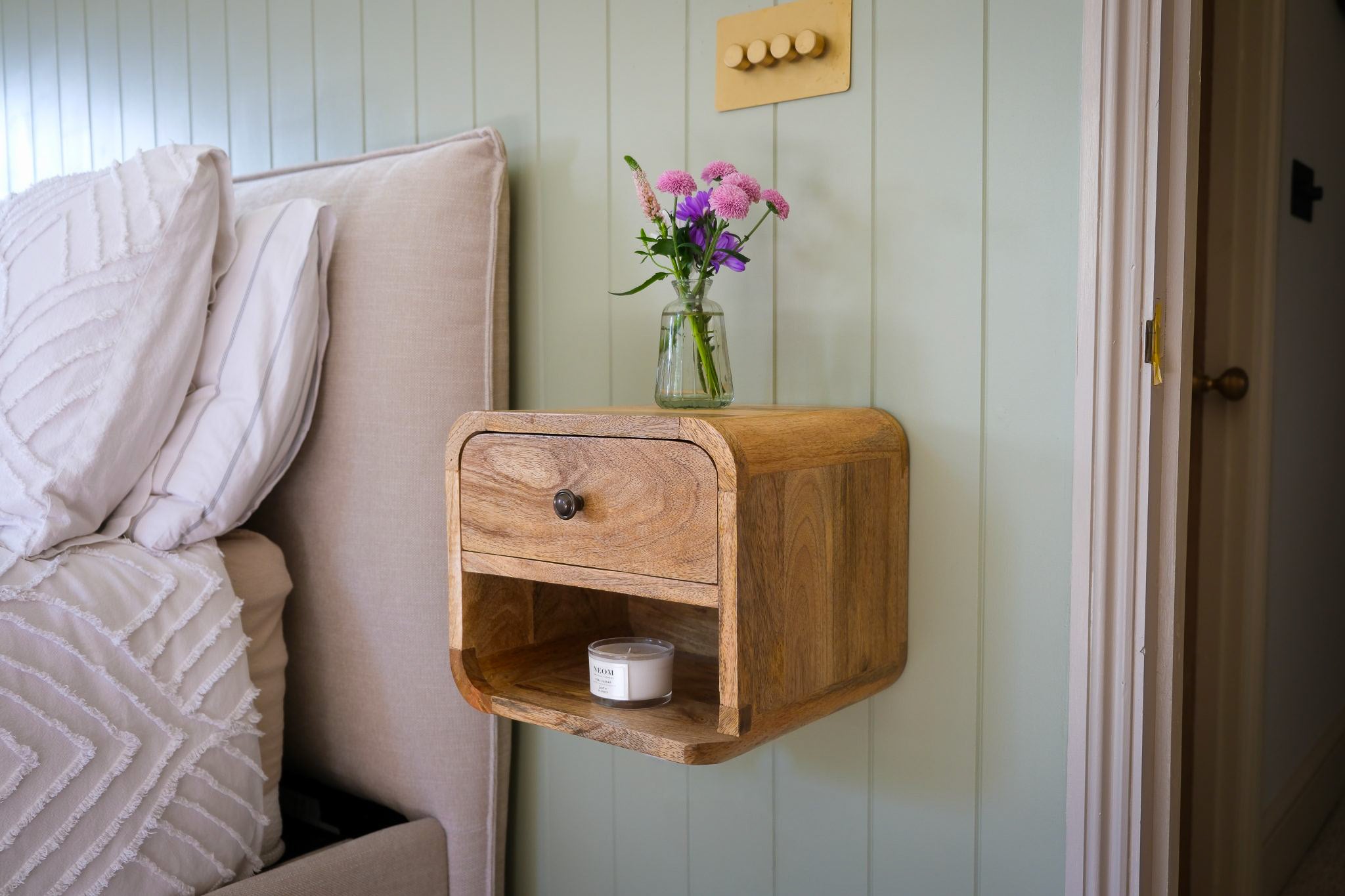 Space Saving Bedsides