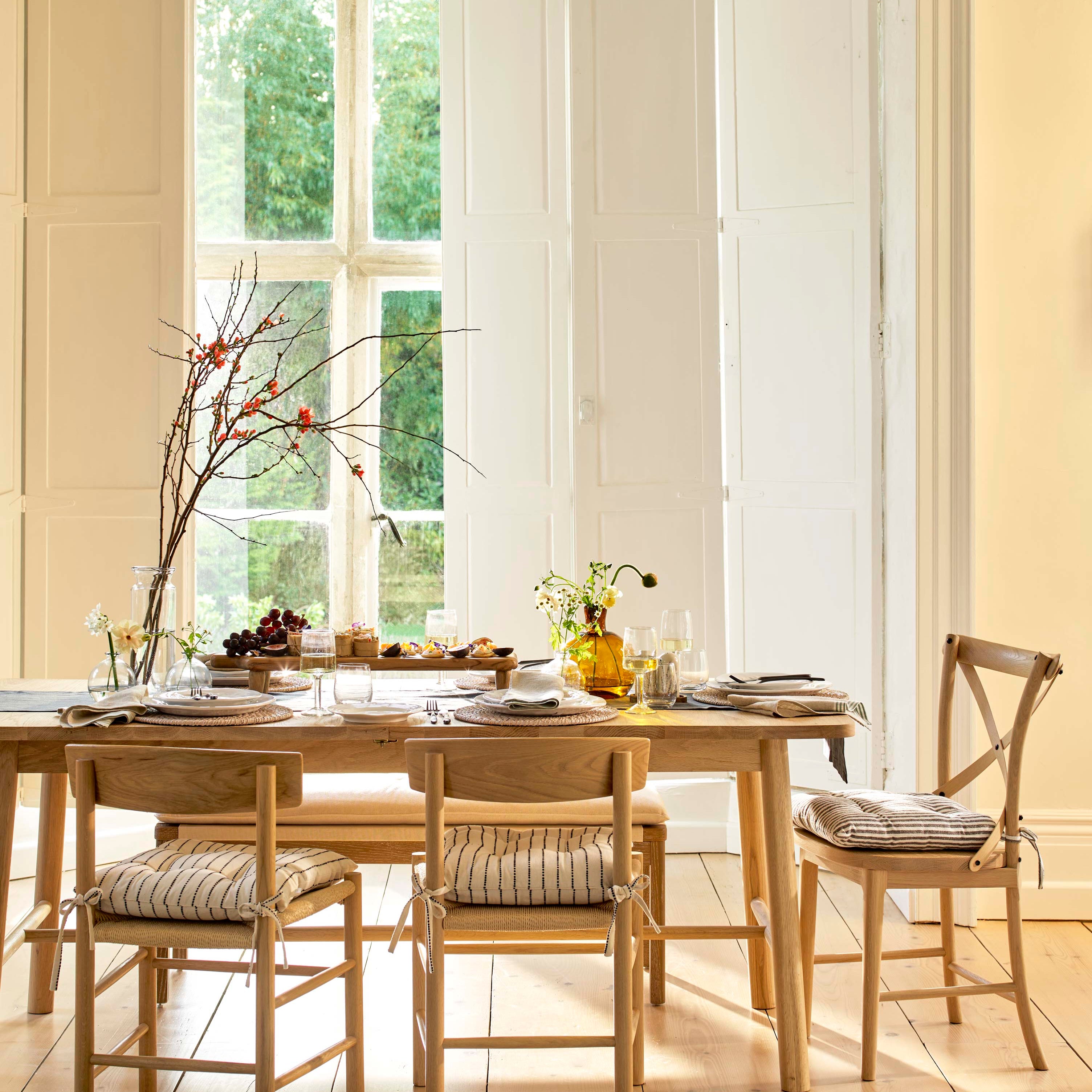 Longworth Extension Dining Table - Oak Wood, Natural Dining Tables Garden Trading