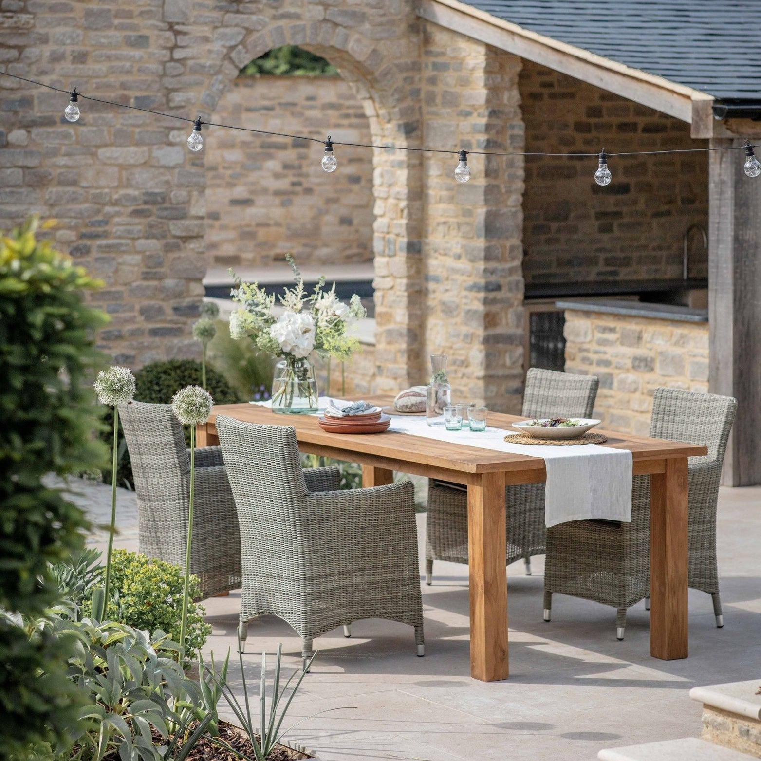 St Mawes Dining Table 8 Seater - Teak, Natural Dining Tables - Bokel Home