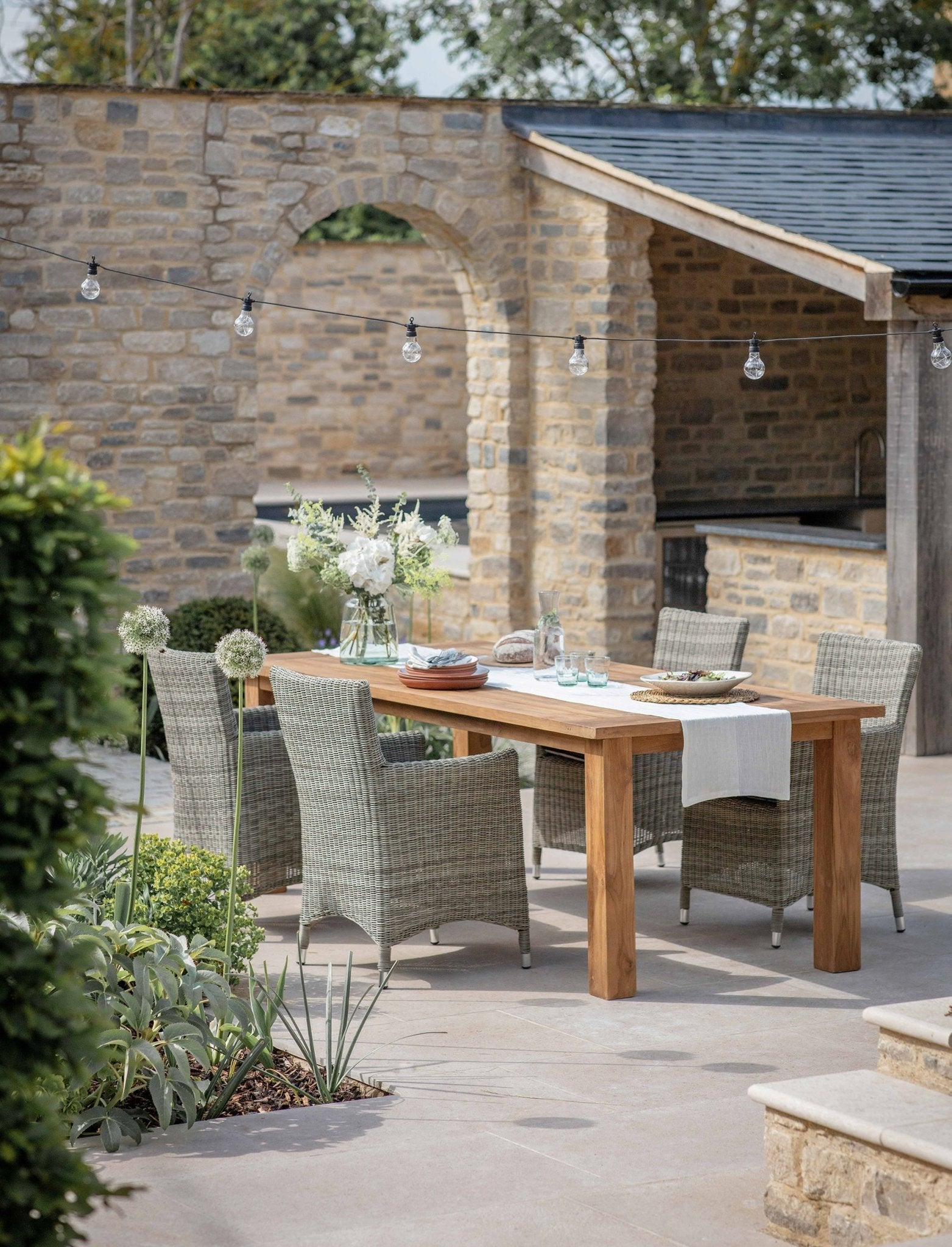 St Mawes Dining Table 8 Seater - Teak, Natural Dining Tables - Bokel Home